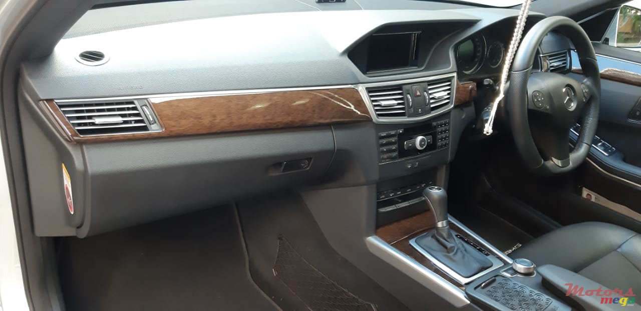 2010' Mercedes-Benz 250 Mostly photo #3