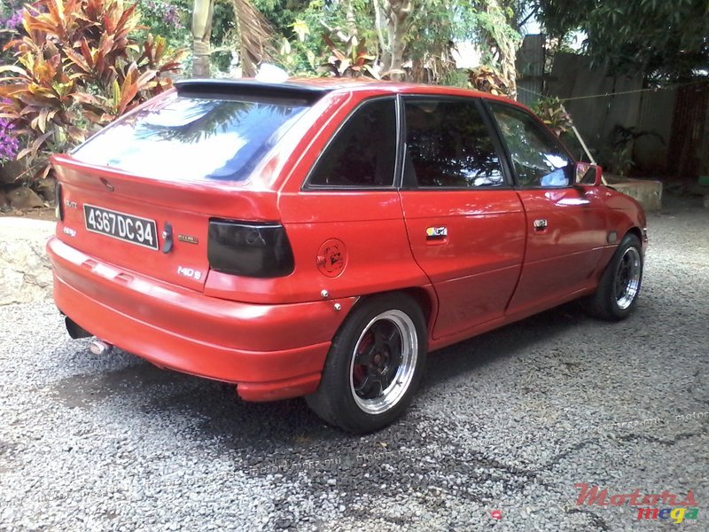 1995' Opel Astra photo #1