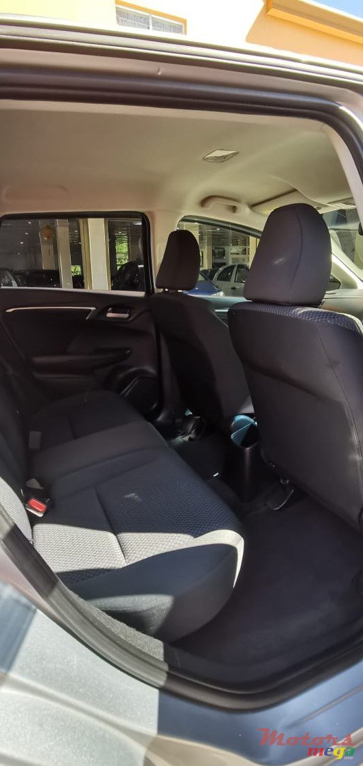 2018' Honda Fit photo #4