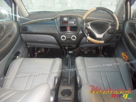 2002' Suzuki Liana photo #2