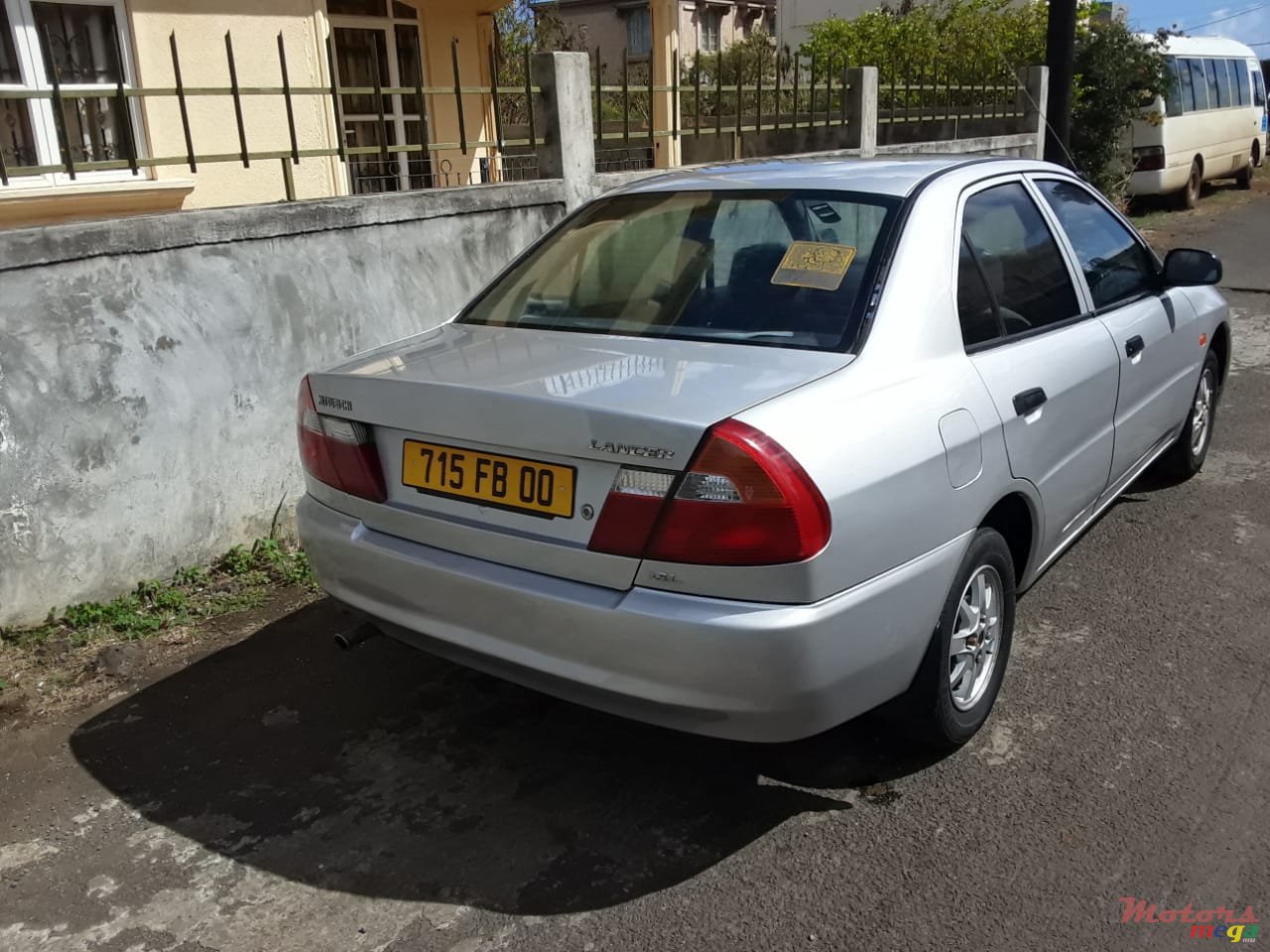 2000' Mitsubishi Lancer photo #6