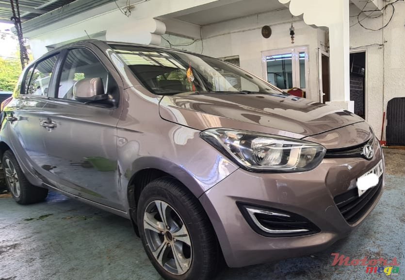 2014' Hyundai i20 EXCELLENT photo #1