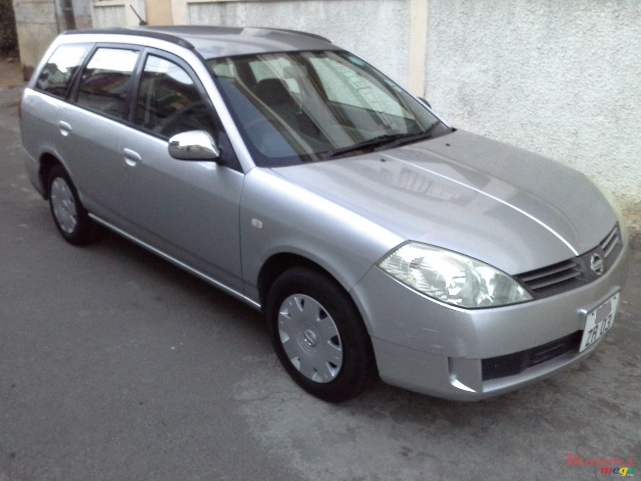 2003' Nissan Wingroad photo #1