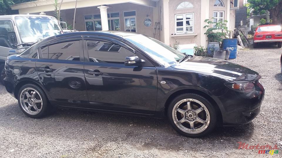 2006' Mazda Axela photo #2