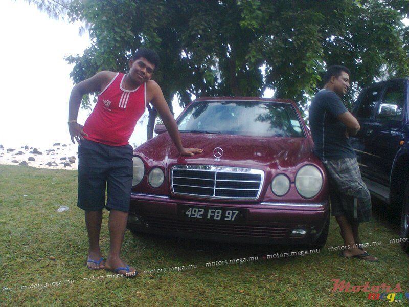 1997' Mercedes-Benz 200E classic photo #1