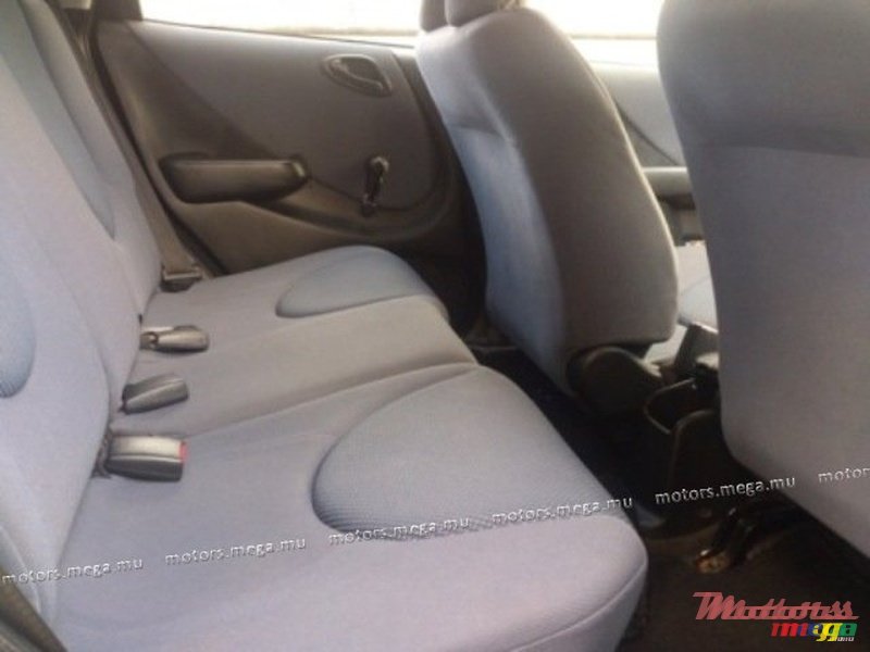 2005' Honda Jazz photo #4