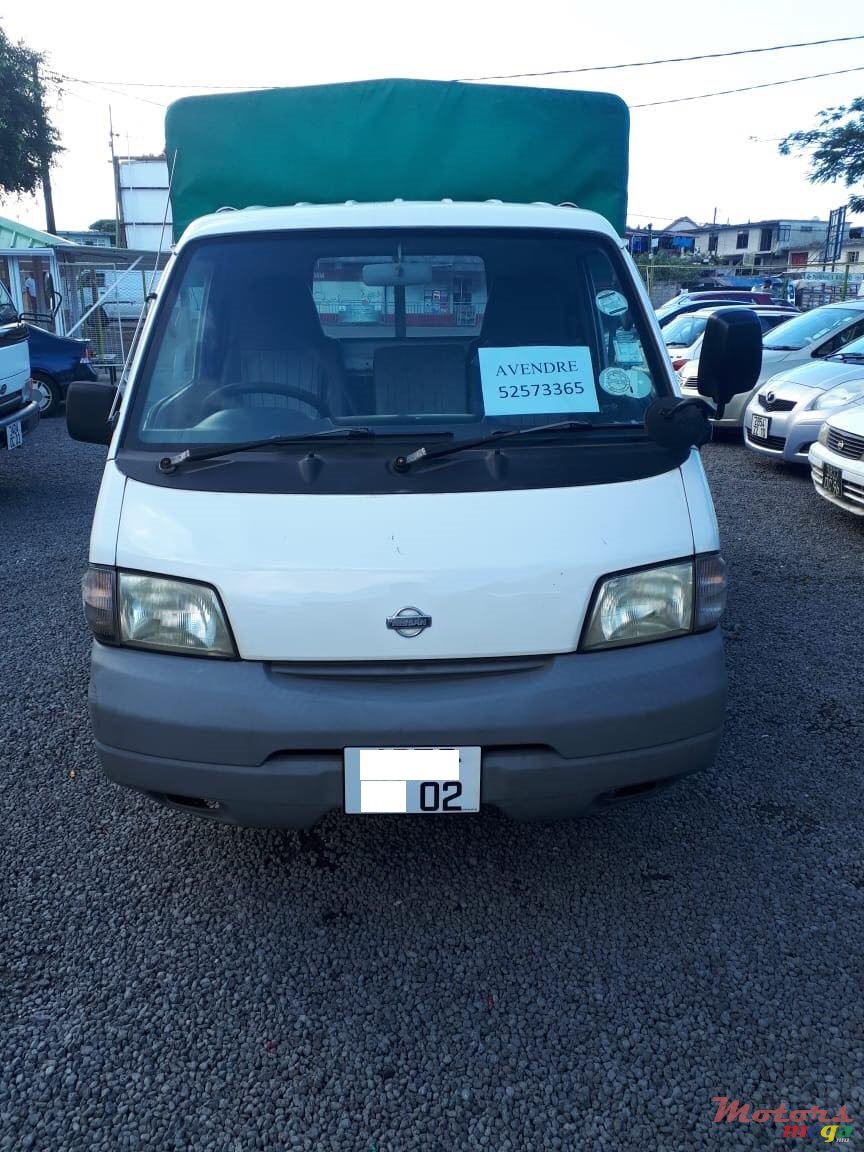 2002' Nissan Vanette photo #4