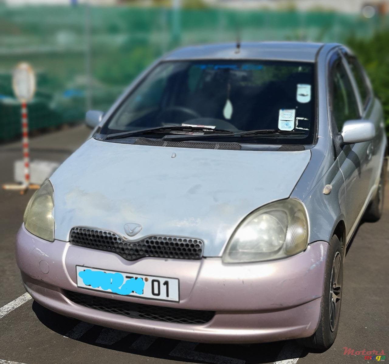 2001' Toyota Vitz photo #3