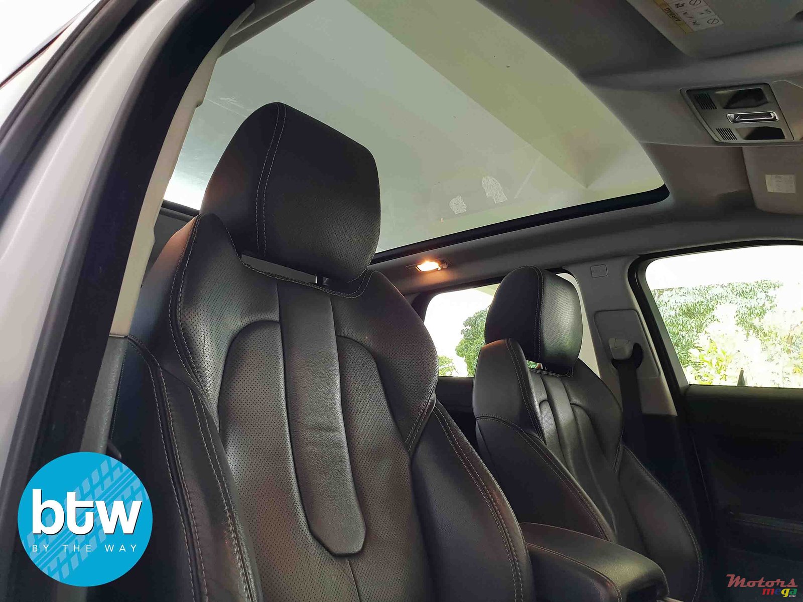 2012' Land Rover Range Rover Evoque photo #7