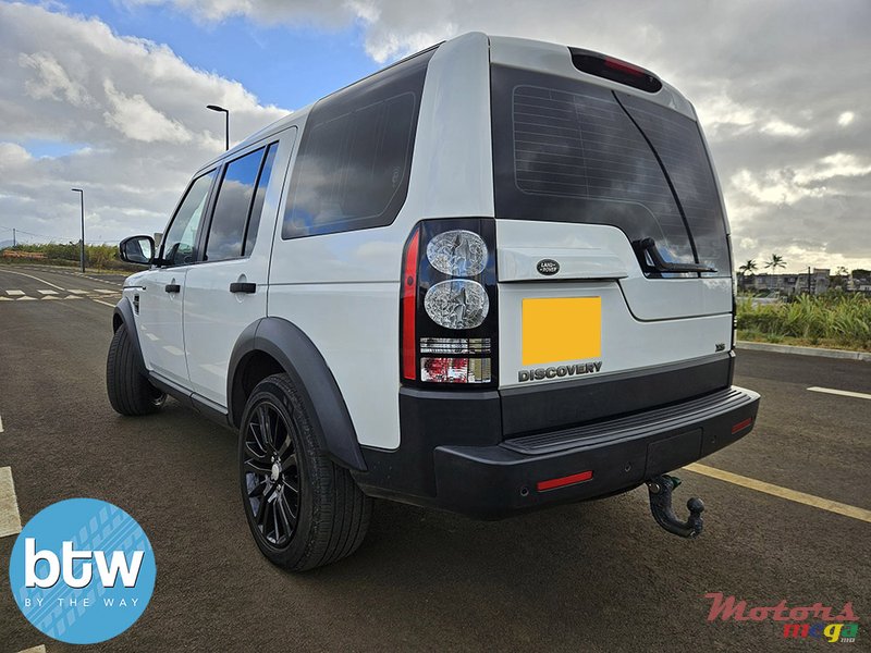 2018' Land Rover Discovery XS photo #3