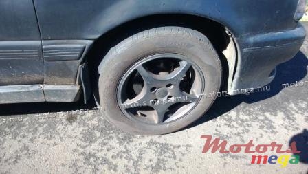 1992' Nissan Sunny photo #5