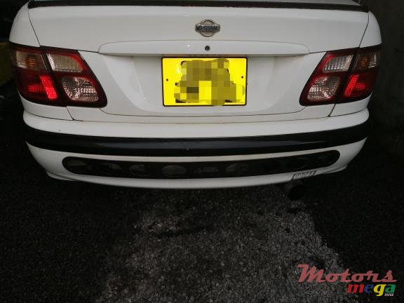 2000' Nissan Sunny Sport photo #1