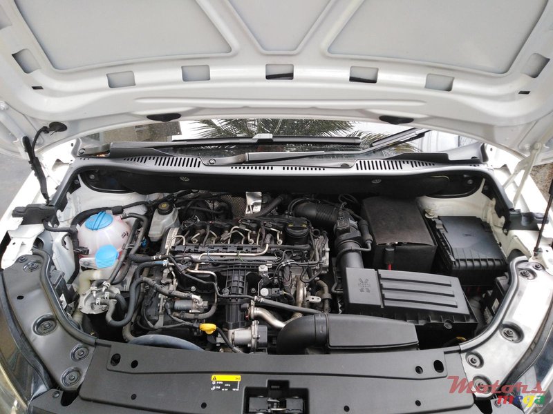 2018' Volkswagen Caddy cargo Panel Van photo #5
