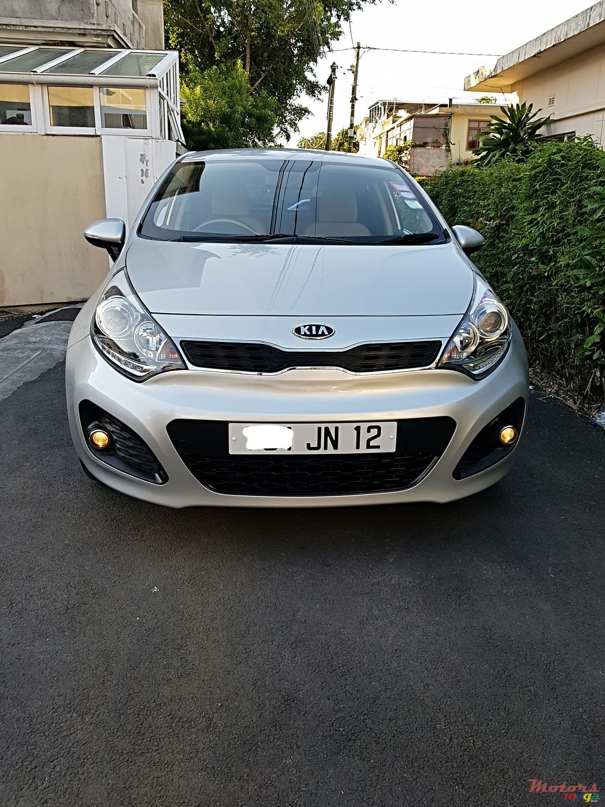 2012' Kia Rio photo #2