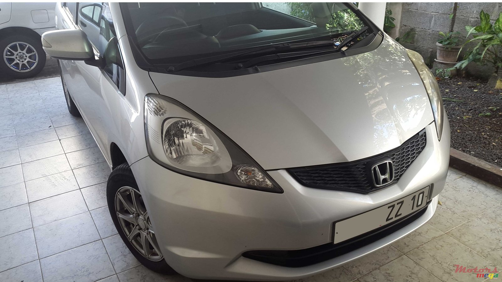 2010' Honda Fit photo #1