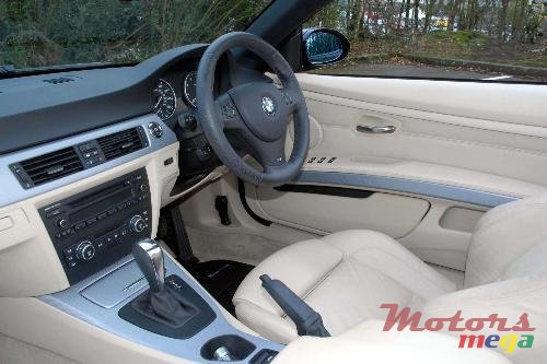 2008' BMW 3 Series Convertible photo #5