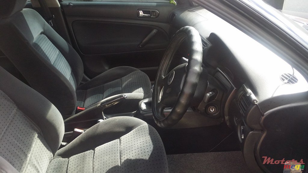 1997' Volkswagen Passat B5 TDI photo #2