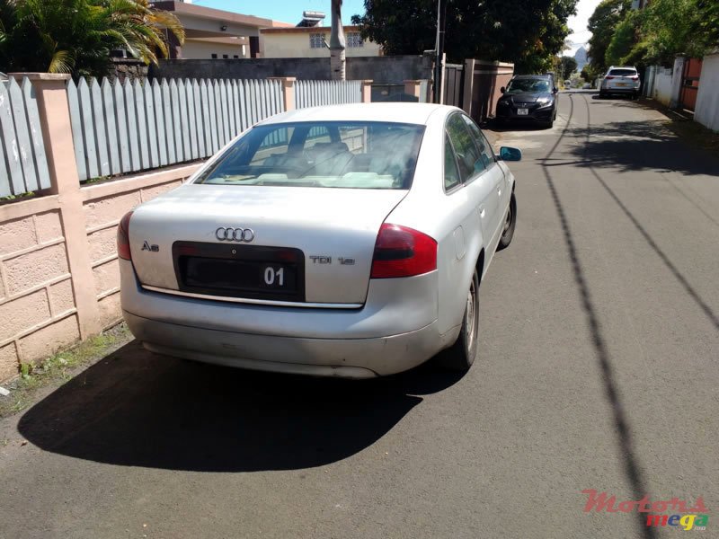 2001' Audi A6 photo #6
