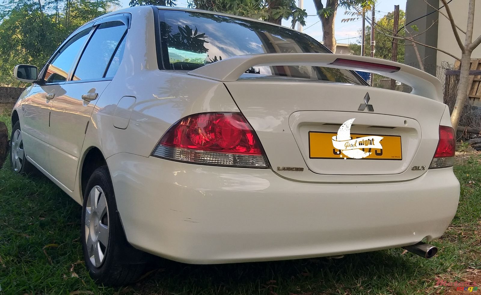 2012' Mitsubishi Lancer photo #3