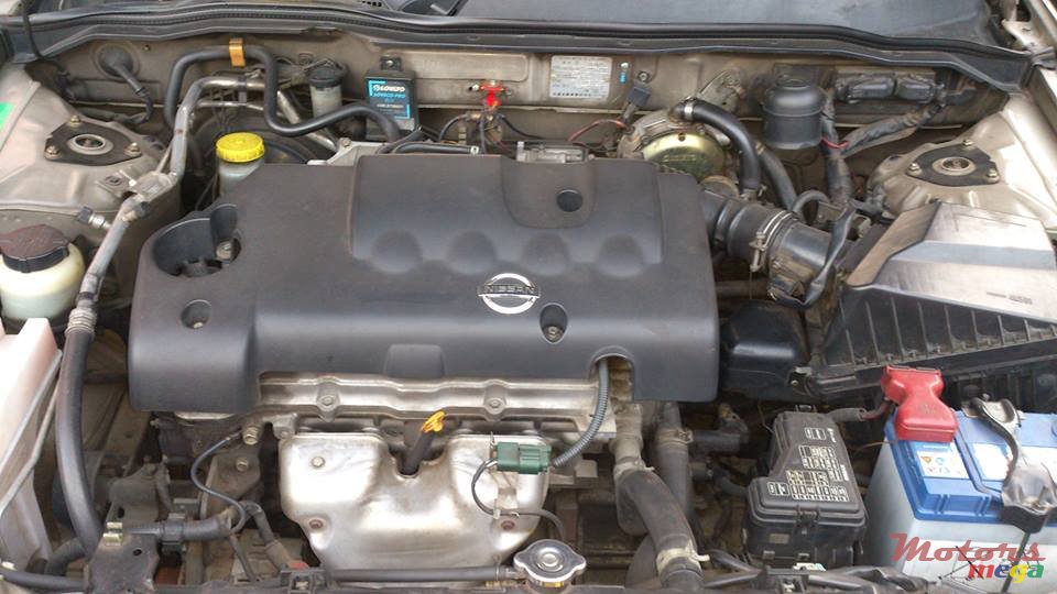 2004' Nissan Sunny N17 Ex Saloon photo #5