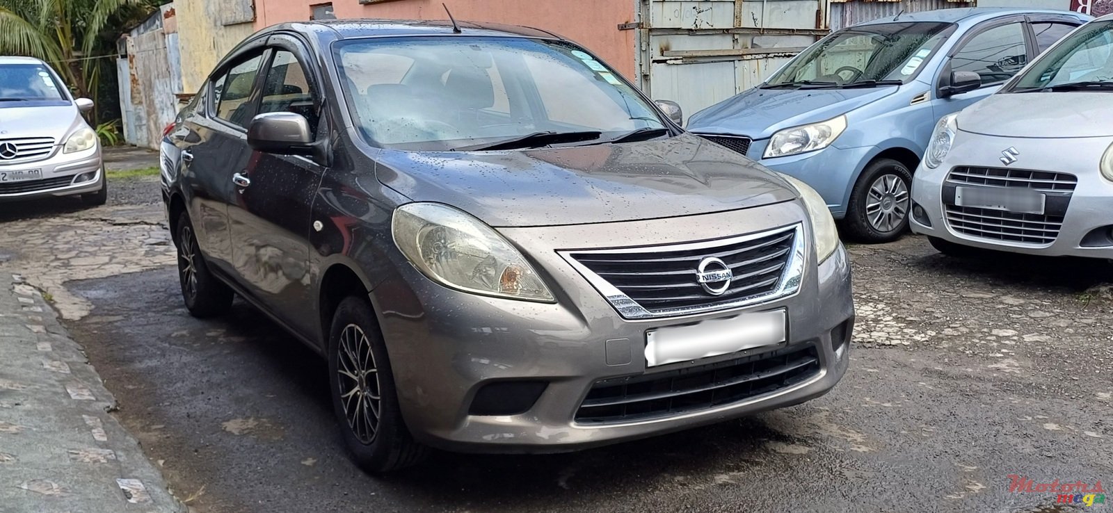 2013' Nissan Almera photo #2