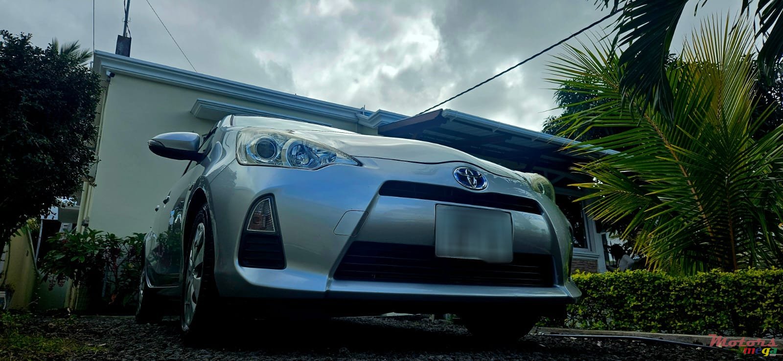 2013' Toyota Aqua photo #1