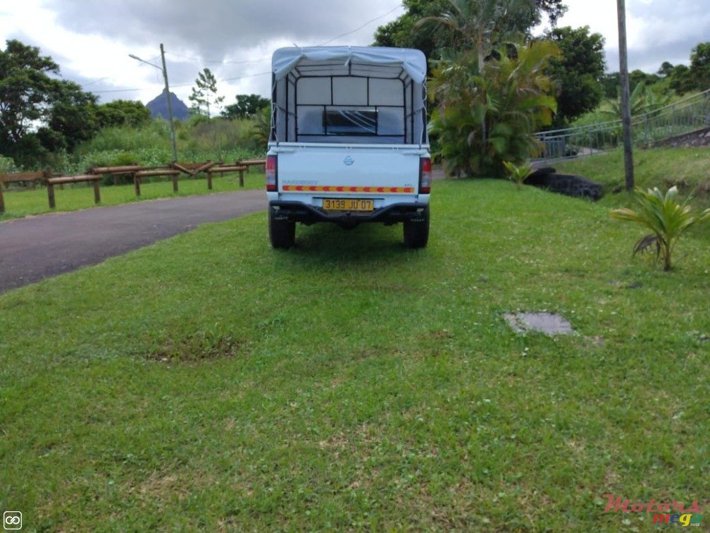 2007' Nissan Hardbody photo #5