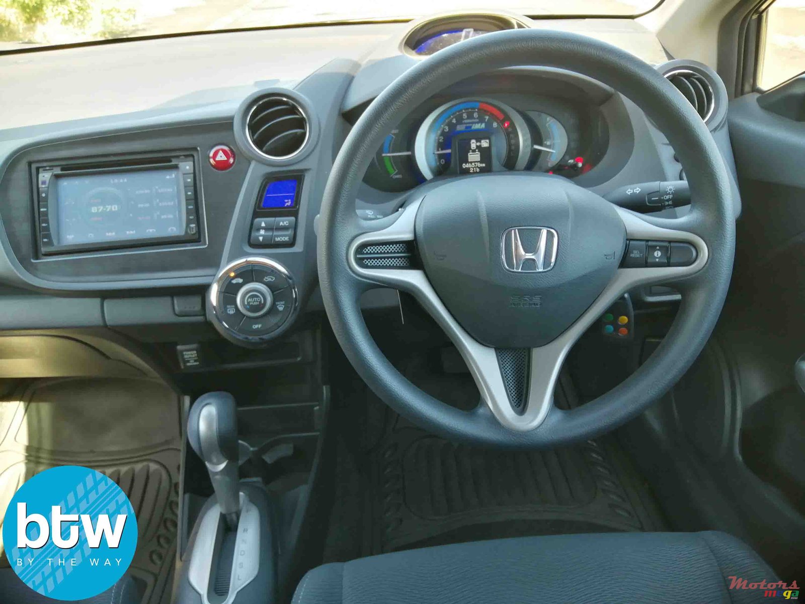 2011' Honda Insight Hybrid photo #6