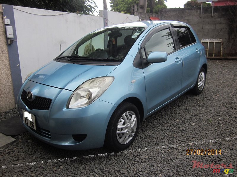 2006' Toyota vitz photo #7