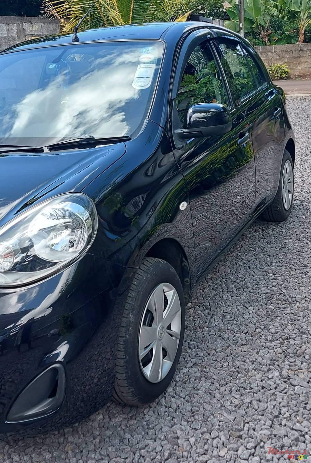 2015' Nissan March photo #1