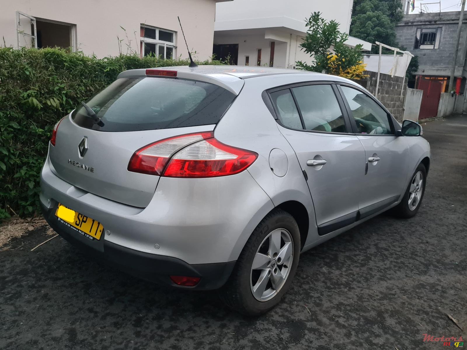 2011' Renault Megane Automatic photo #4