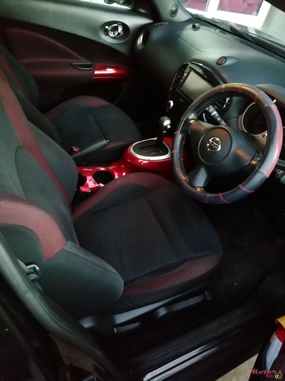 2012' Nissan Juke photo #3