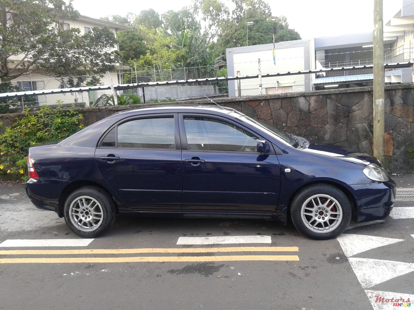 2002' Toyota Corolla photo #4