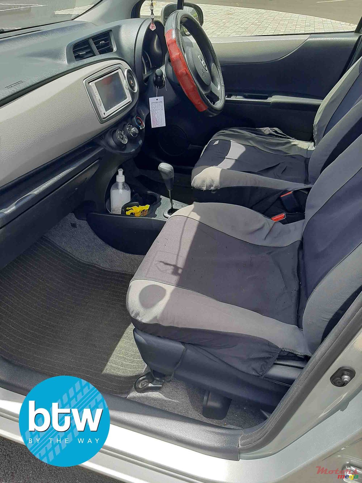 2012' Toyota photo #4