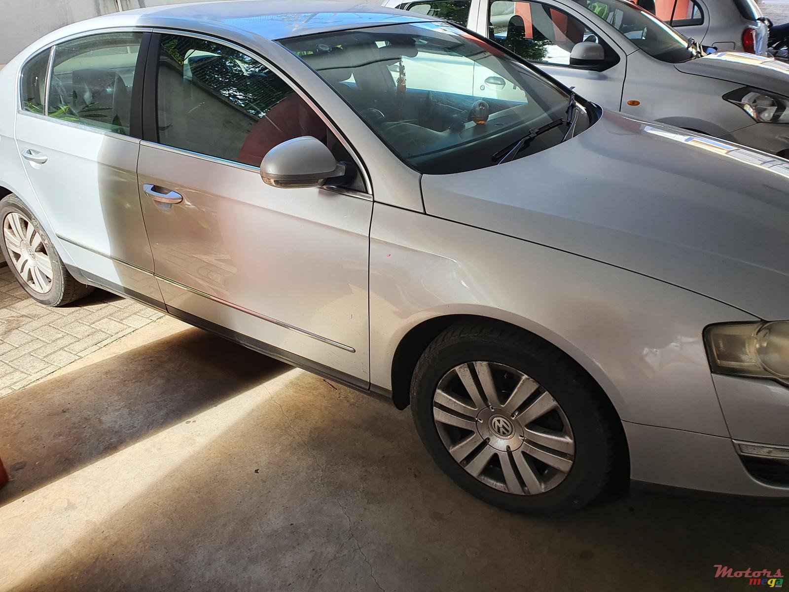 2010' Volkswagen Passat B6 photo #1