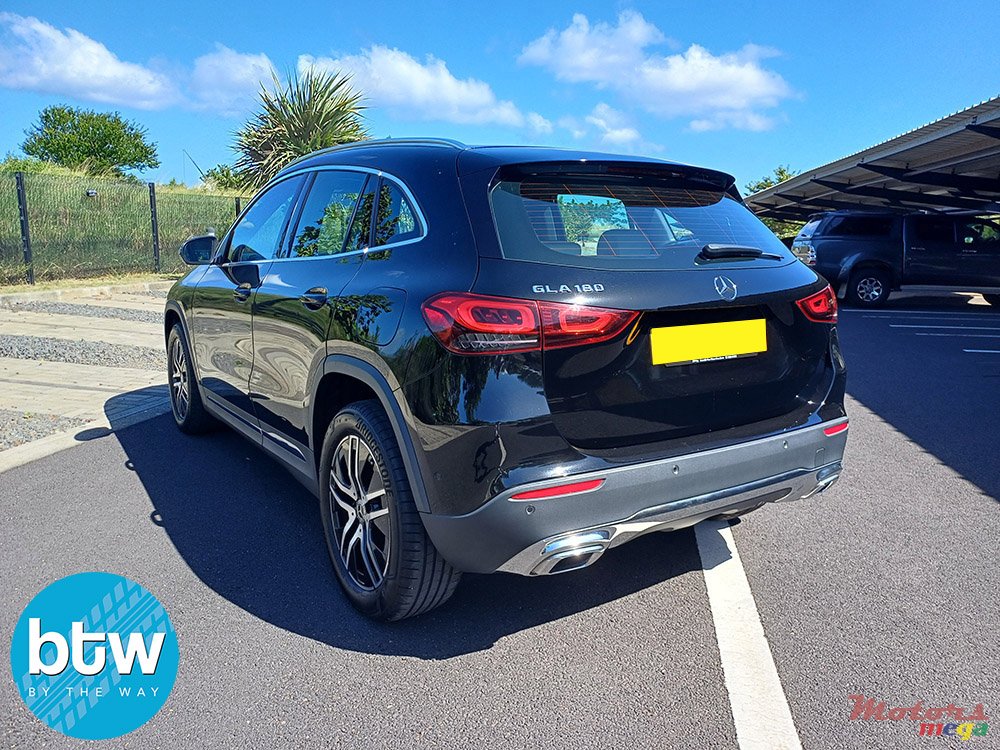 2022' Mercedes-Benz GLA 180 Progressive Plus photo #3