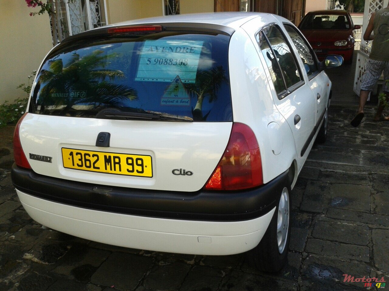 1999' Renault Clio photo #1