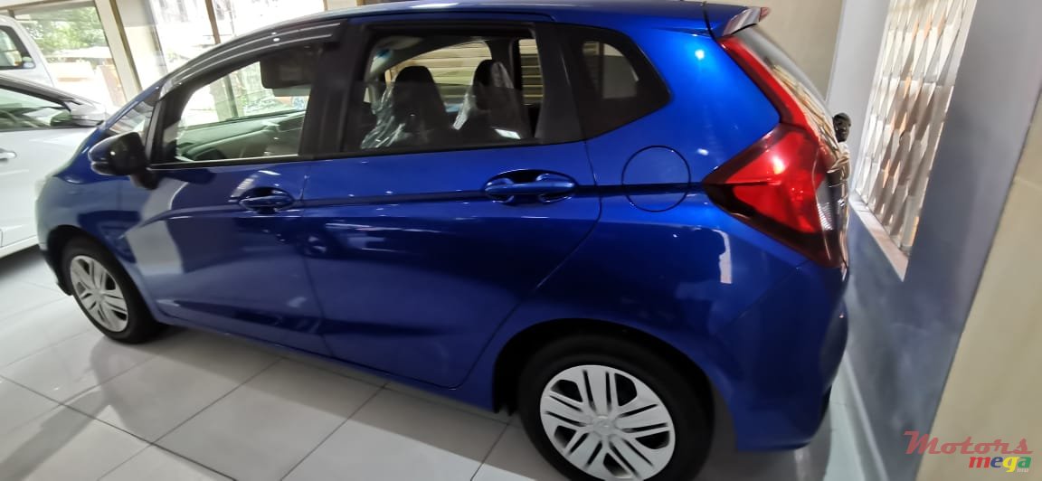 2018' Honda Fit photo #3