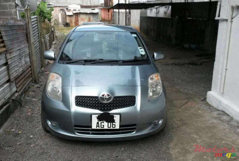 2006' Toyota Yaris photo #5