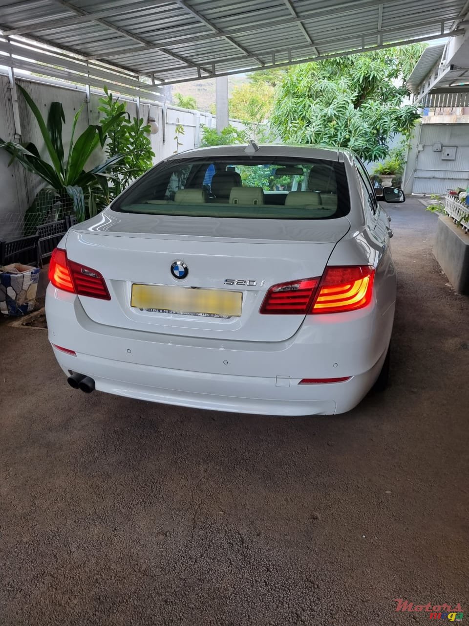 2013' BMW 520 photo #3