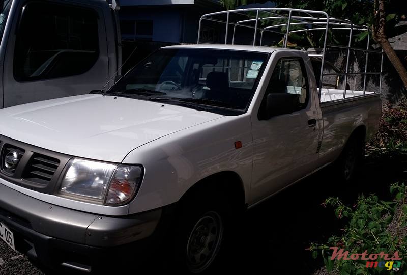 2005' Nissan Hardbody Single cab 2.7D photo #4