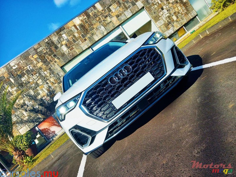 2021' Audi Q3 Sportback S Line photo #1