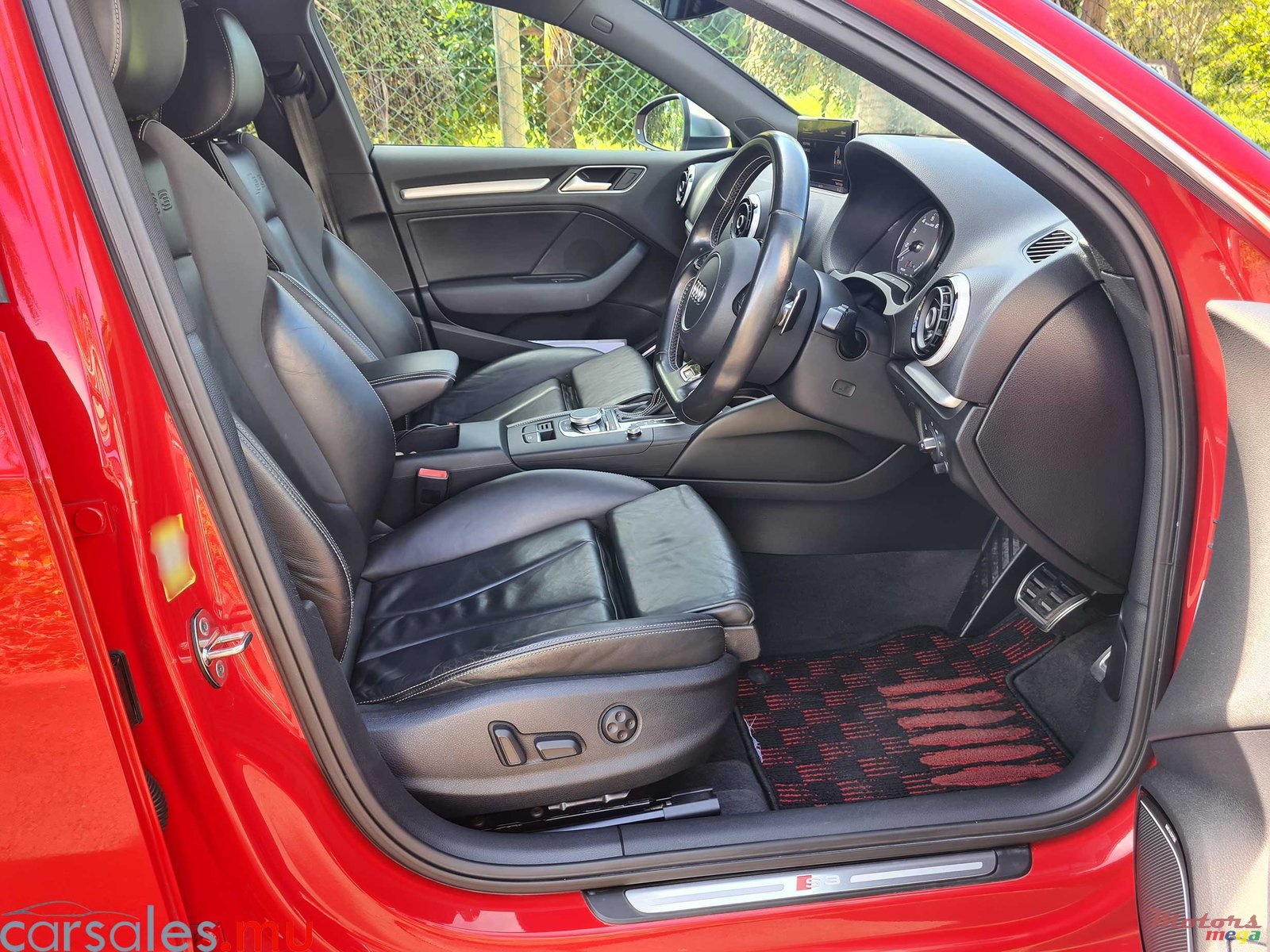 2015' Audi S3 2.0 TFSI Quattro photo #5