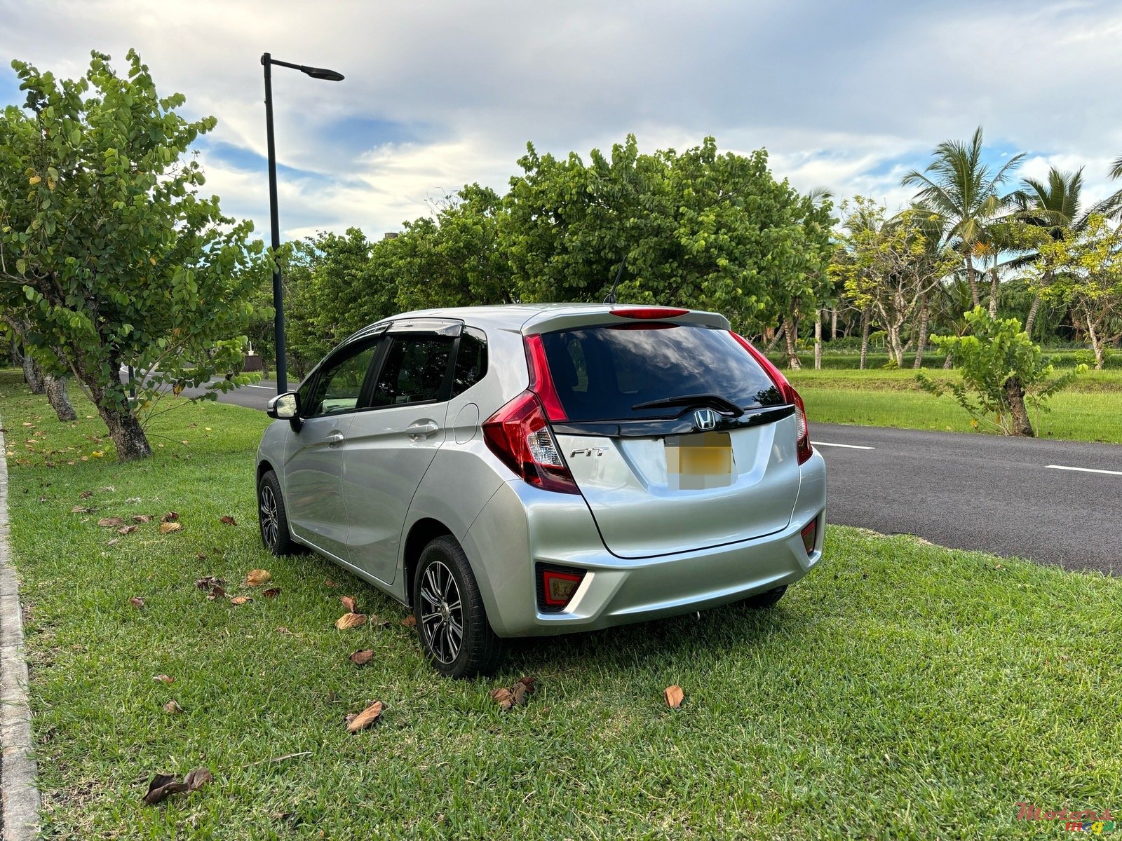 2016' Honda Fit photo #5