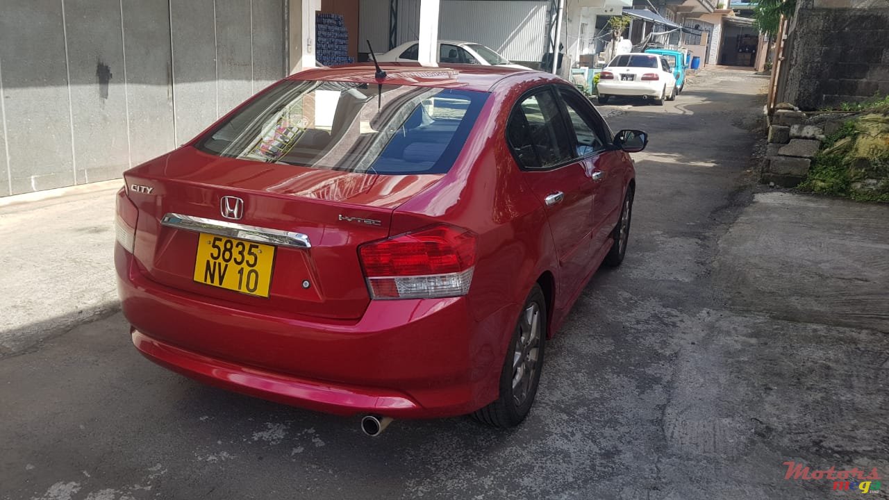 2010' Honda City photo #5