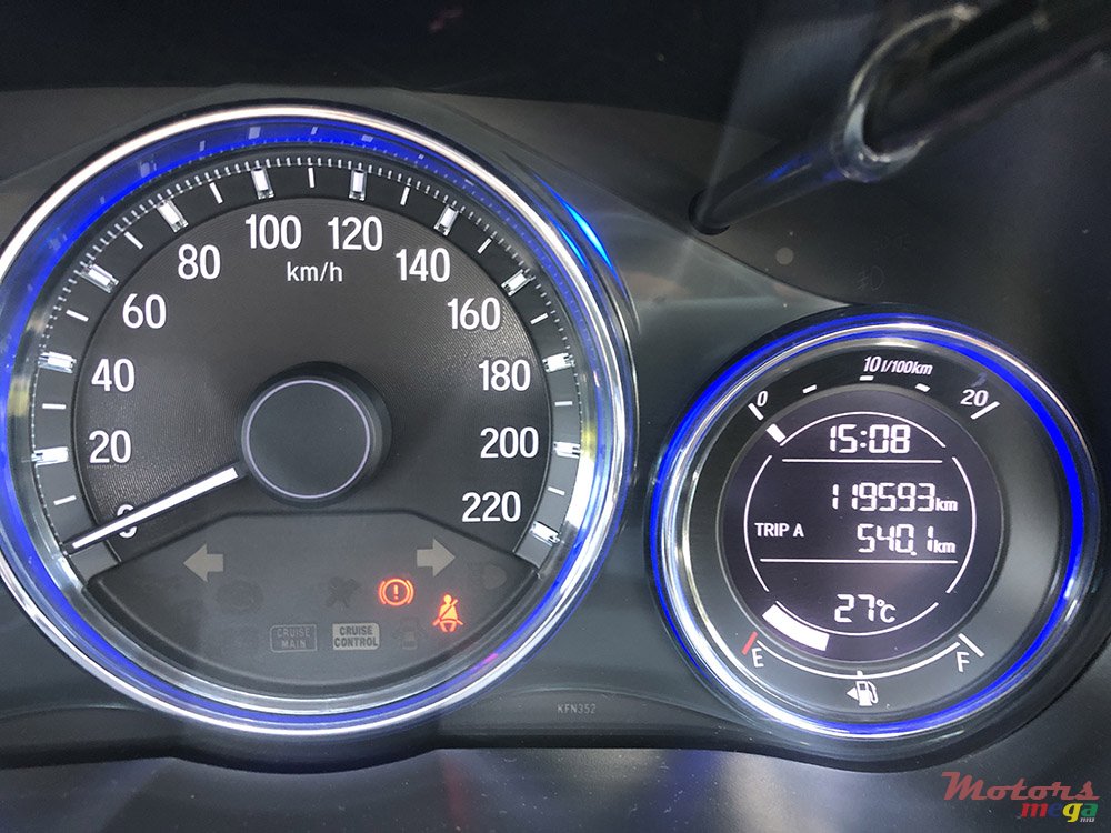 2015' Honda Ballade photo #7