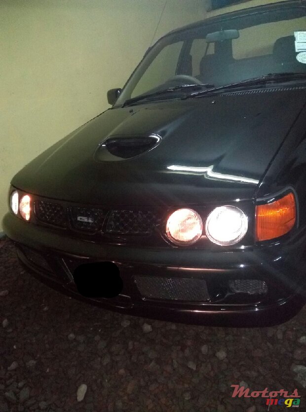 1992' Toyota Starlet photo #2