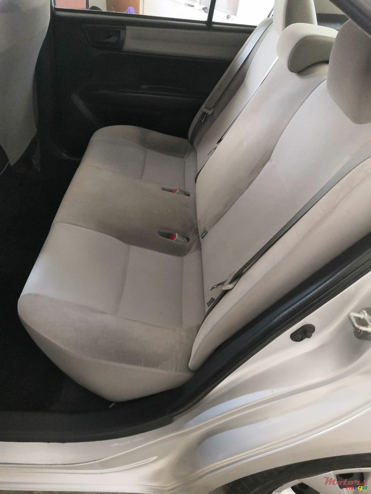 2013' Toyota Axio photo #3