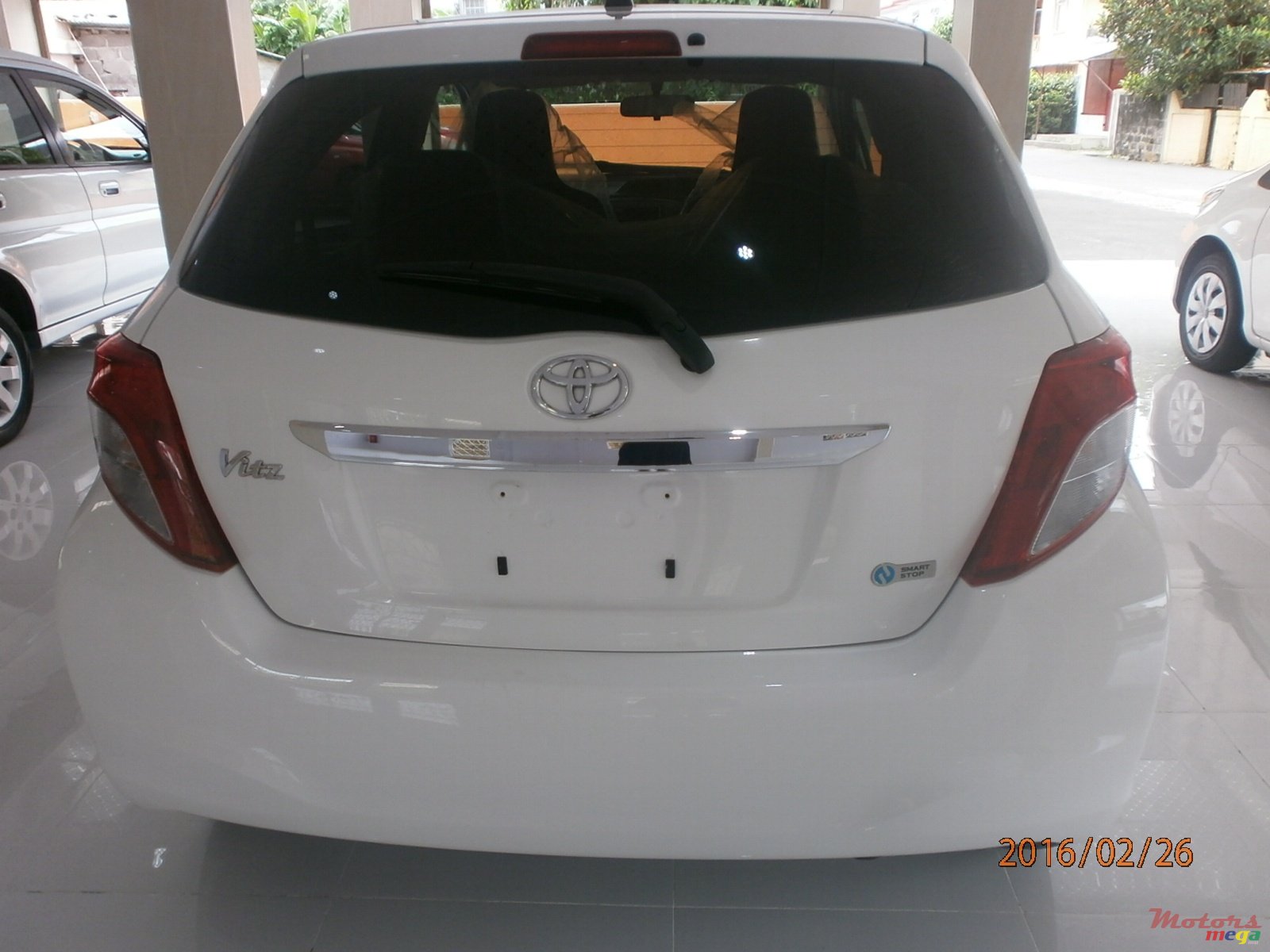 2013' Toyota Vitz photo #6