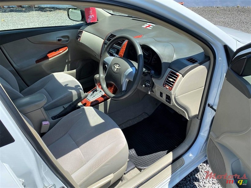 2011' Toyota Corolla Axio Auto 1.5L JAPAN photo #3